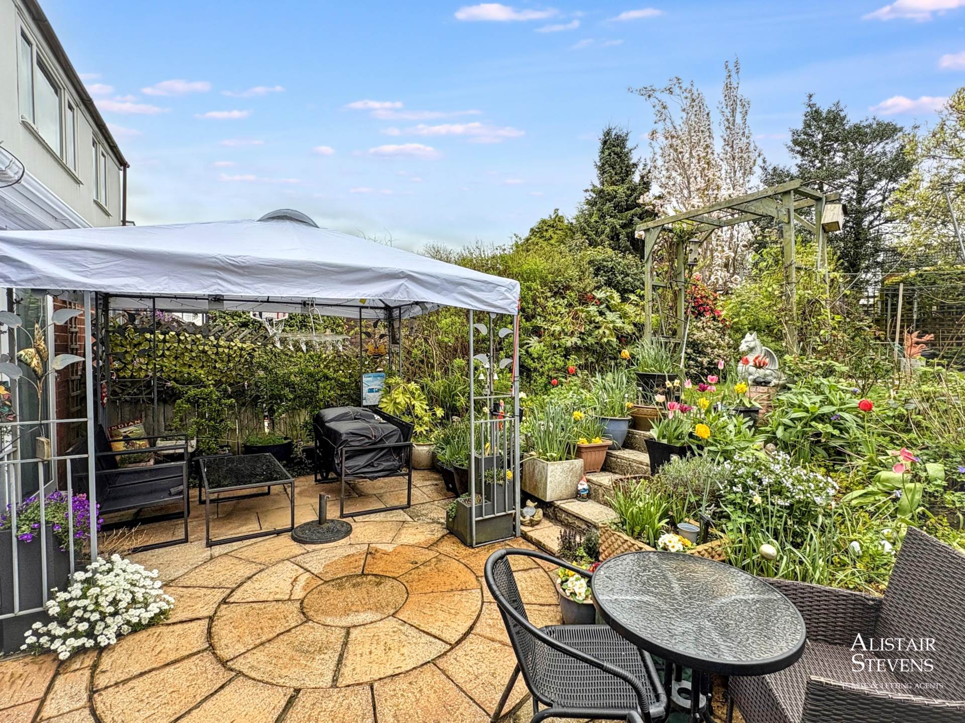 Oozewood Road, Royton, Image 19