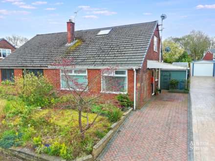 Oozewood Road, Royton, Image 1