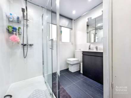 Oozewood Road, Royton, Image 14