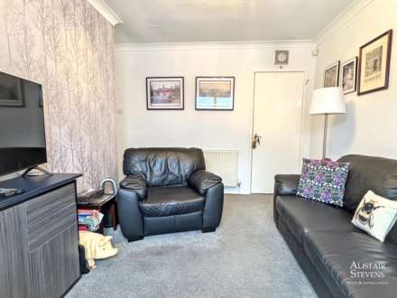 Oozewood Road, Royton, Image 8