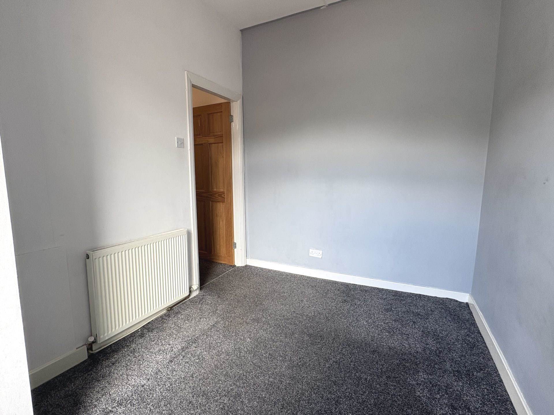 Rochdale Road, Royton, Image 10