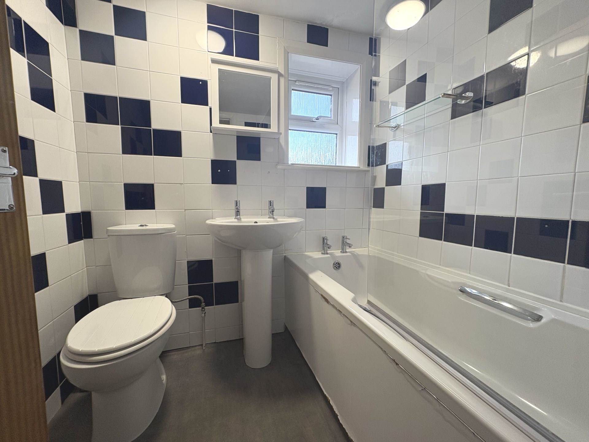 Rochdale Road, Royton, Image 11