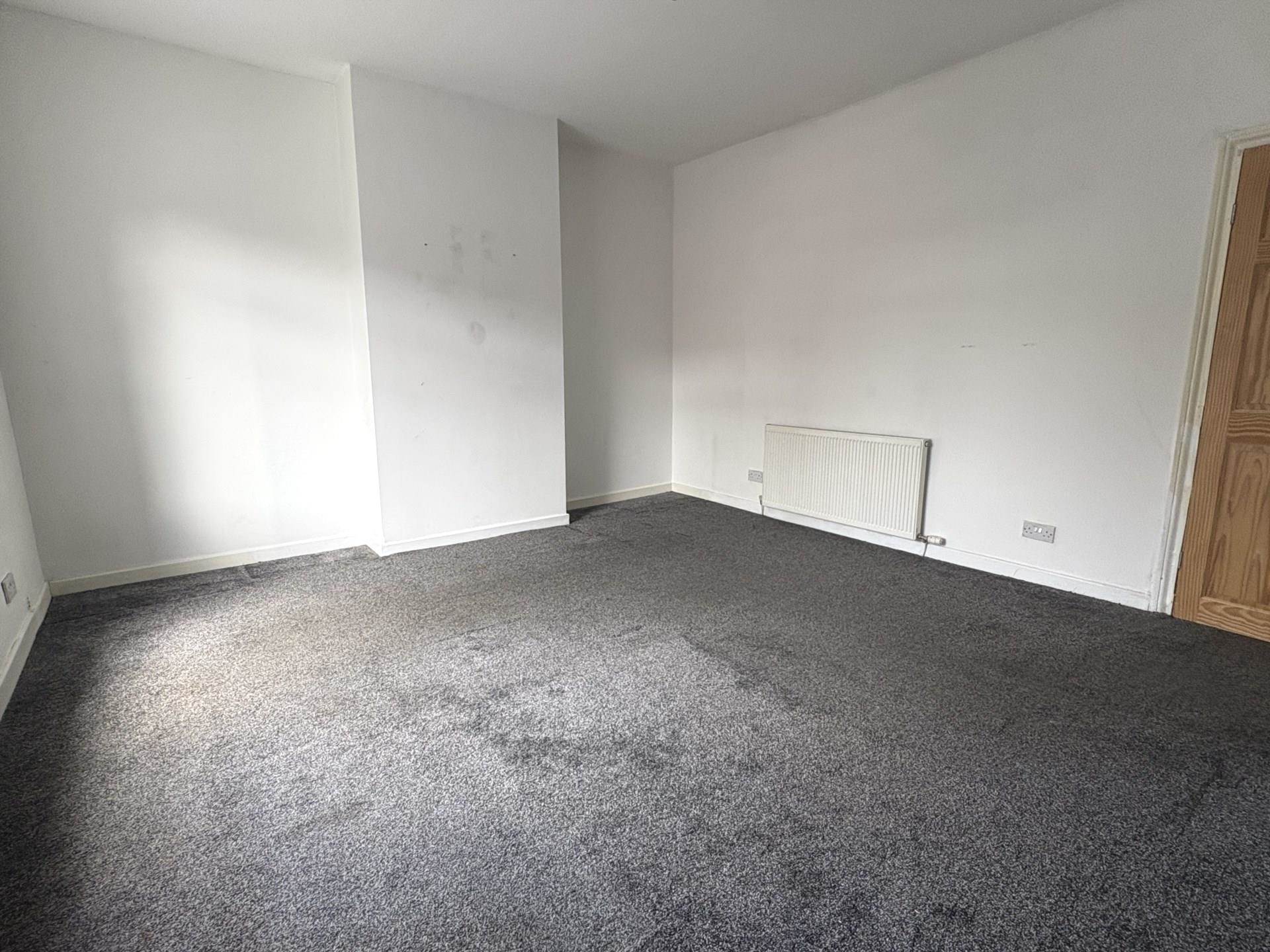 Rochdale Road, Royton, Image 8