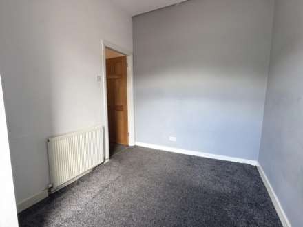 Rochdale Road, Royton, Image 10