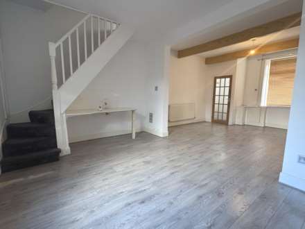 Rochdale Road, Royton, Image 2