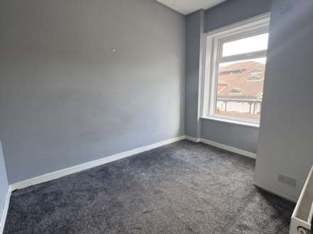 Rochdale Road, Royton, Image 9