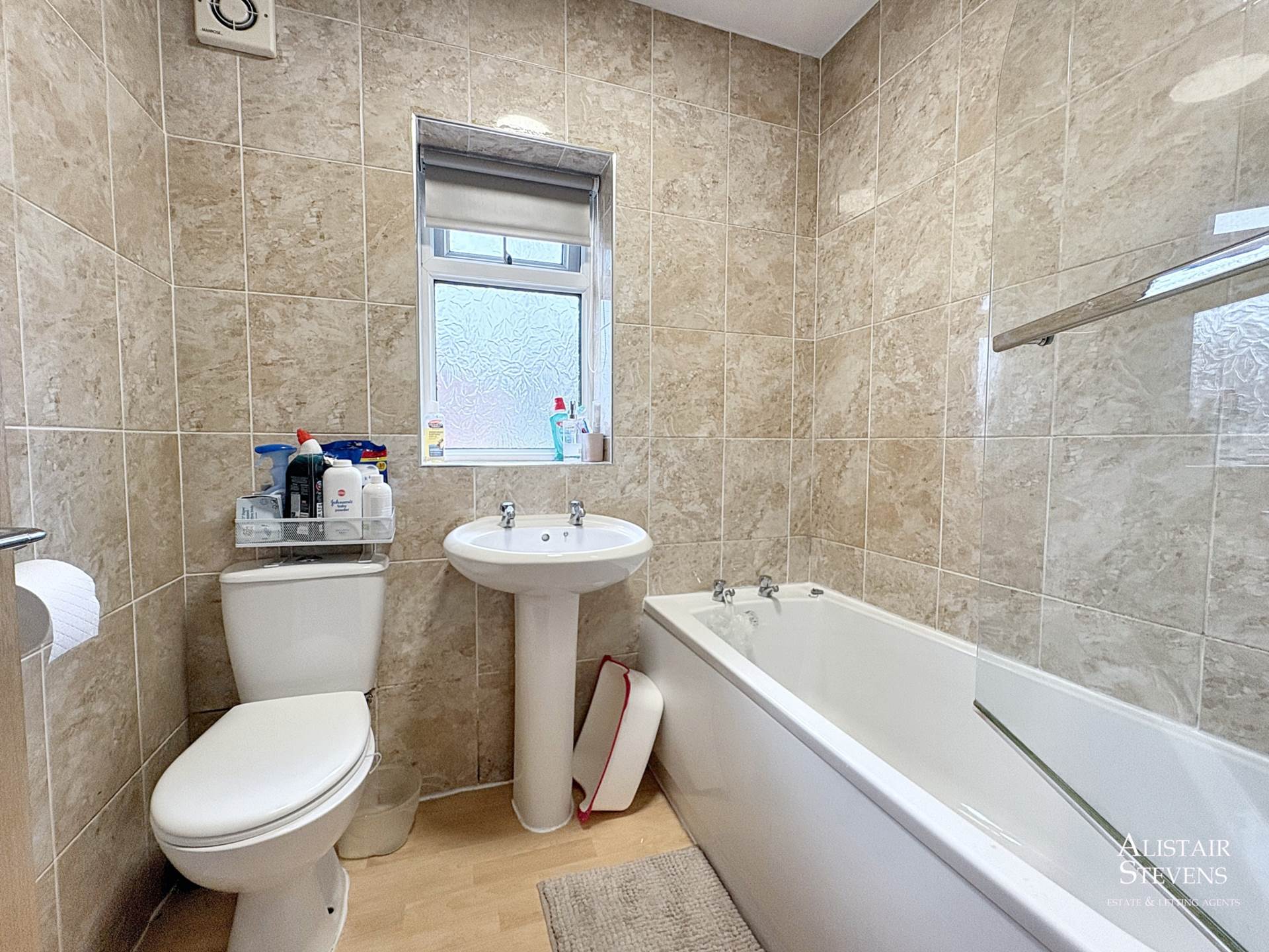 Berkeley Drive, Oldham, Image 11