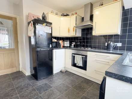 Berkeley Drive, Oldham, Image 6