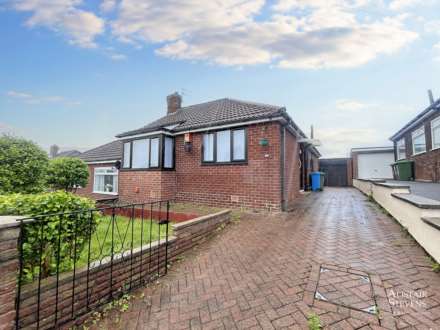 3 Bedroom Semi-Detached Bungalow, Surrey Avenue, Shaw