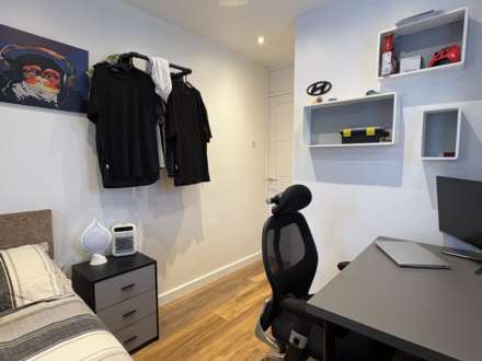 7 Monarch Close, Royton, Image 10