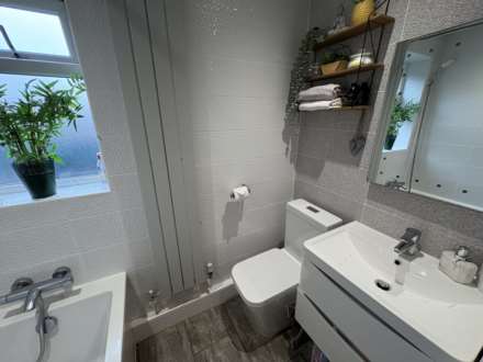 7 Monarch Close, Royton, Image 11