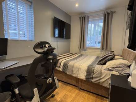 7 Monarch Close, Royton, Image 9