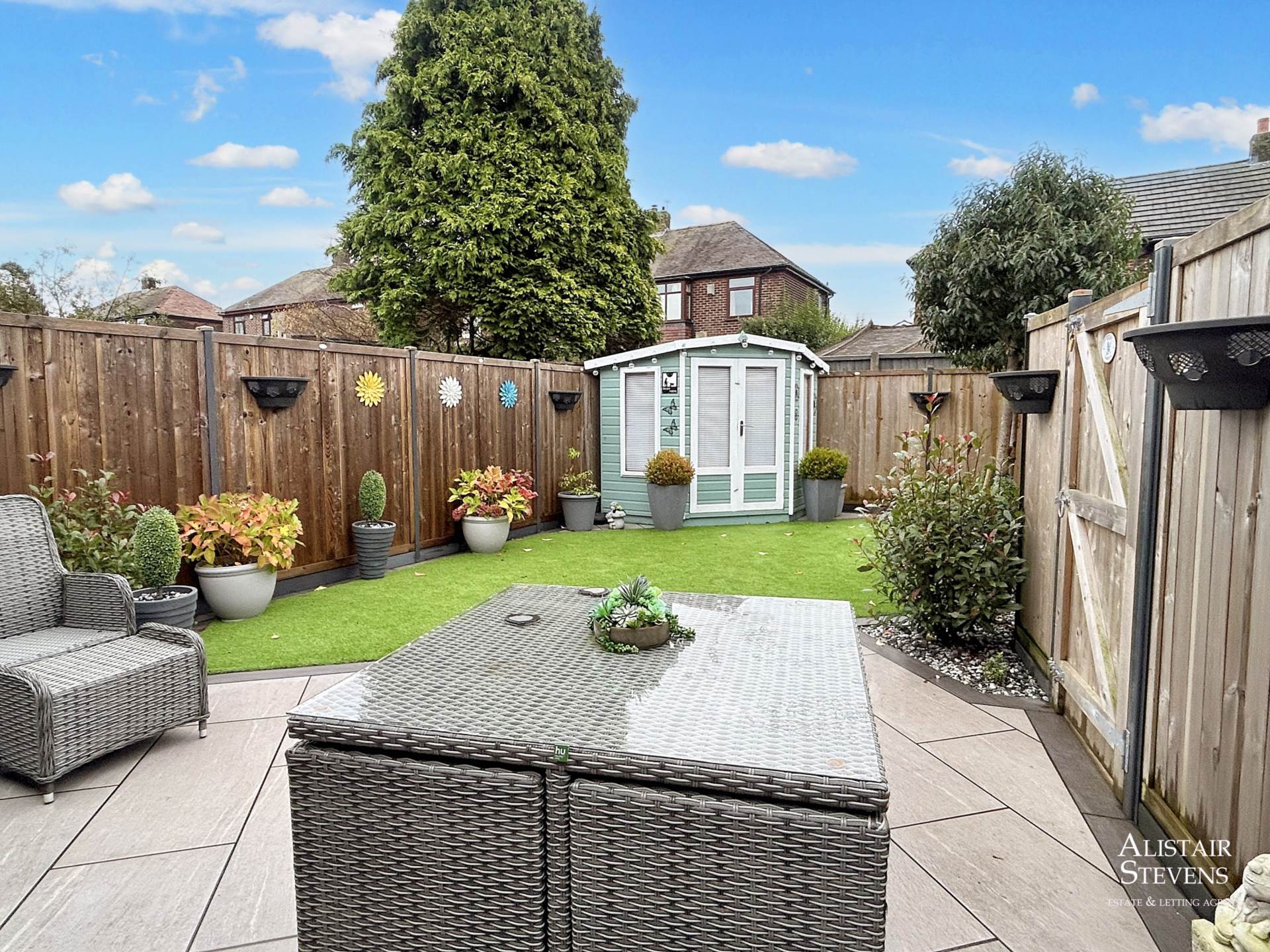 Thornham Lane, Oldham, Image 20