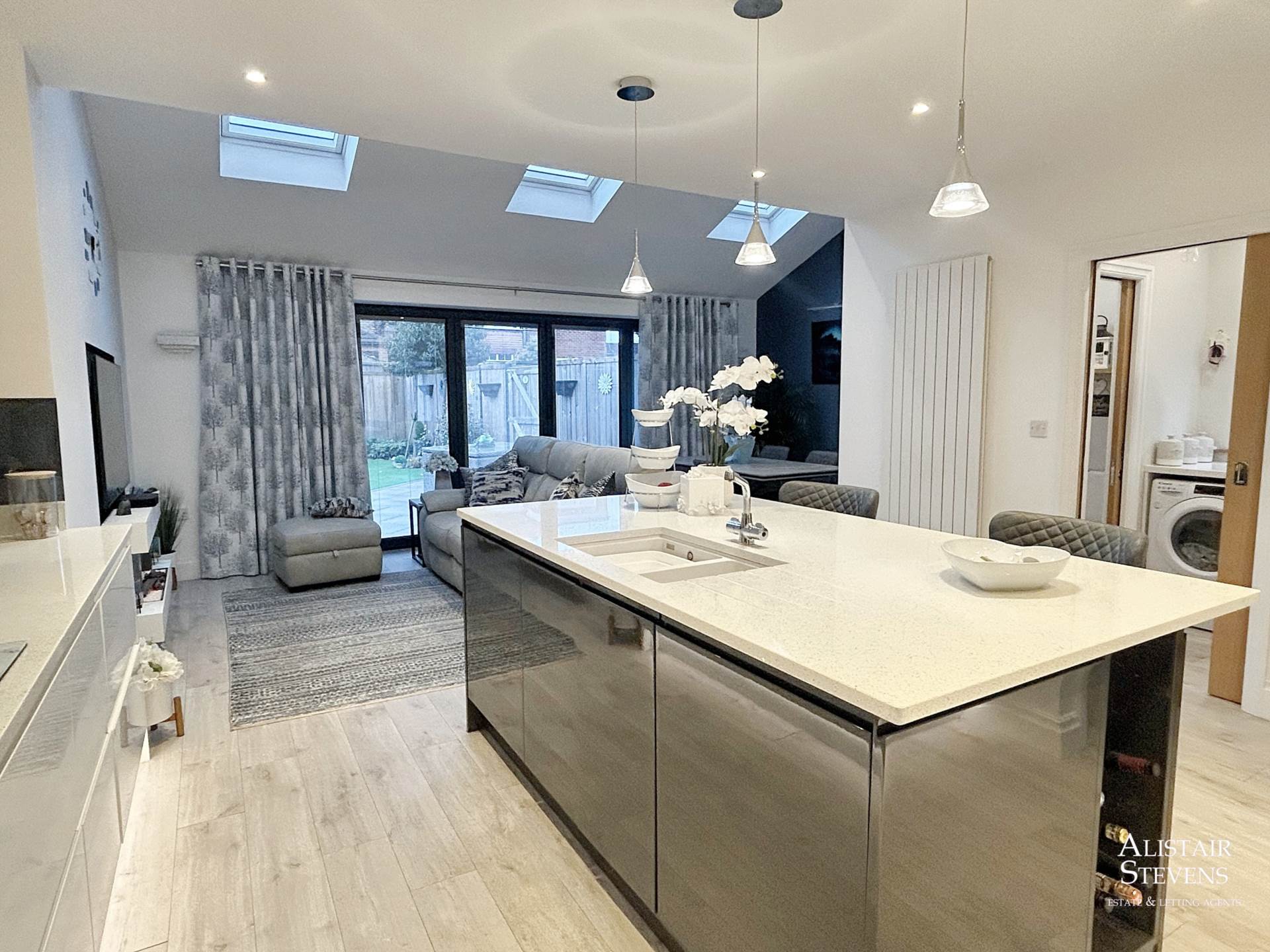 Thornham Lane, Oldham, Image 3