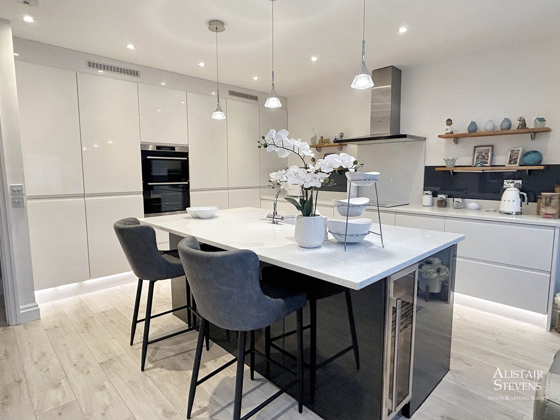 Thornham Lane, Oldham, Image 6