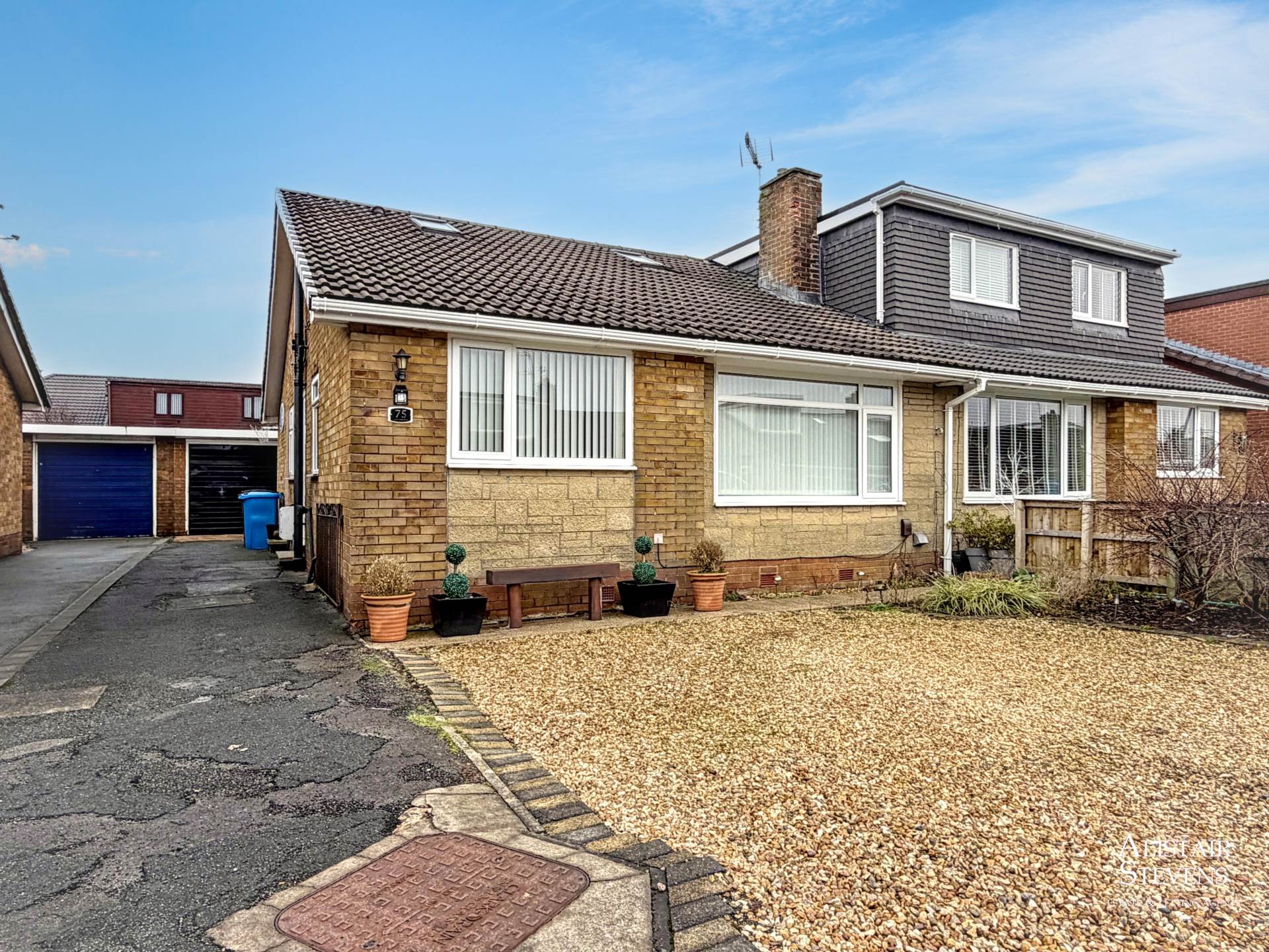 Sherwood Way, Oldham, Image 1