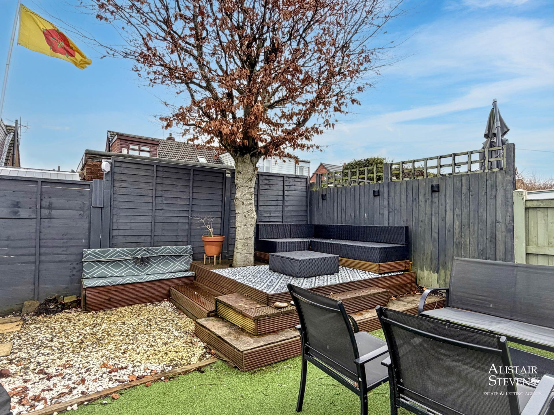 Sherwood Way, Oldham, Image 20