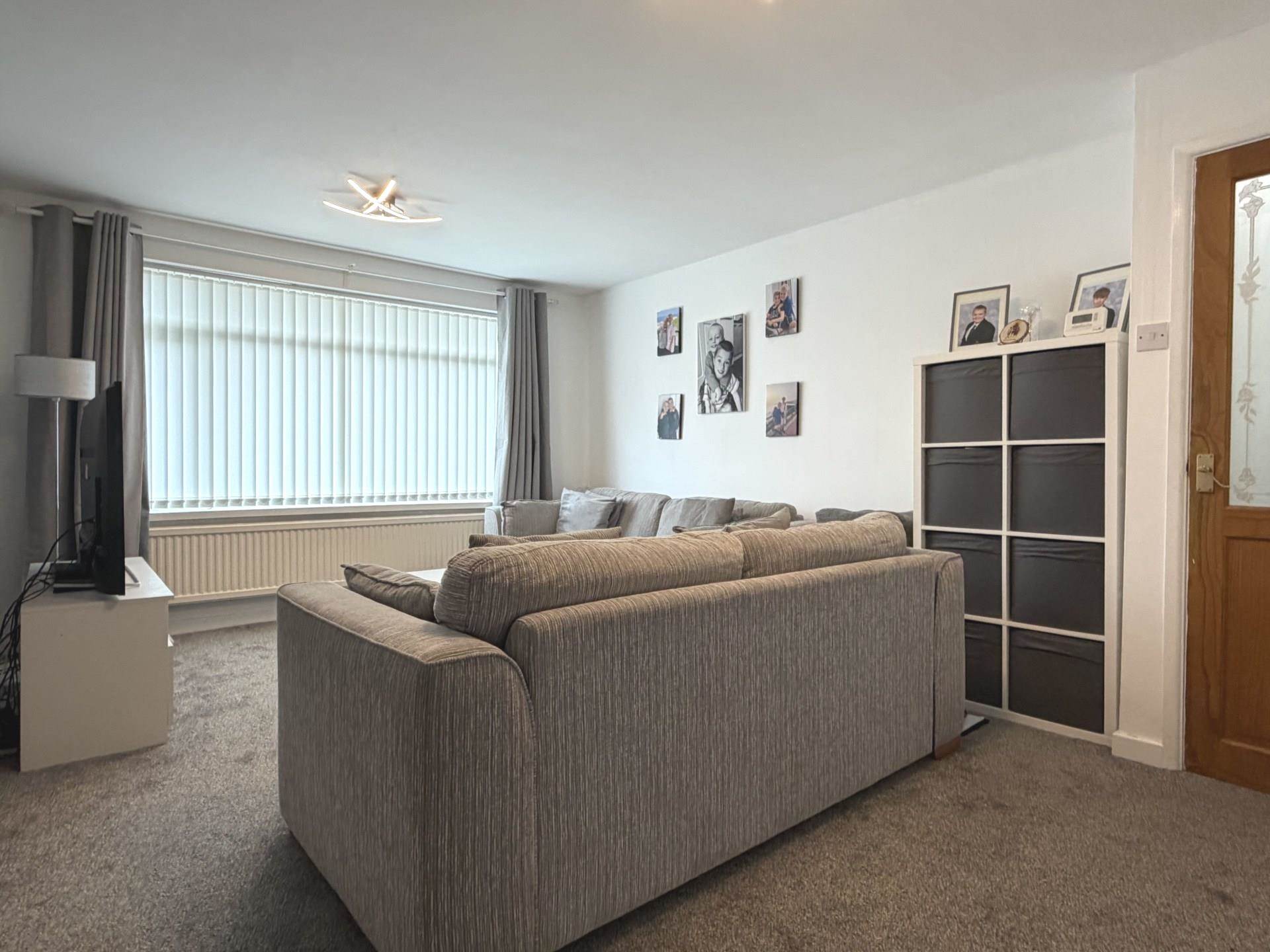 Sherwood Way, Oldham, Image 5