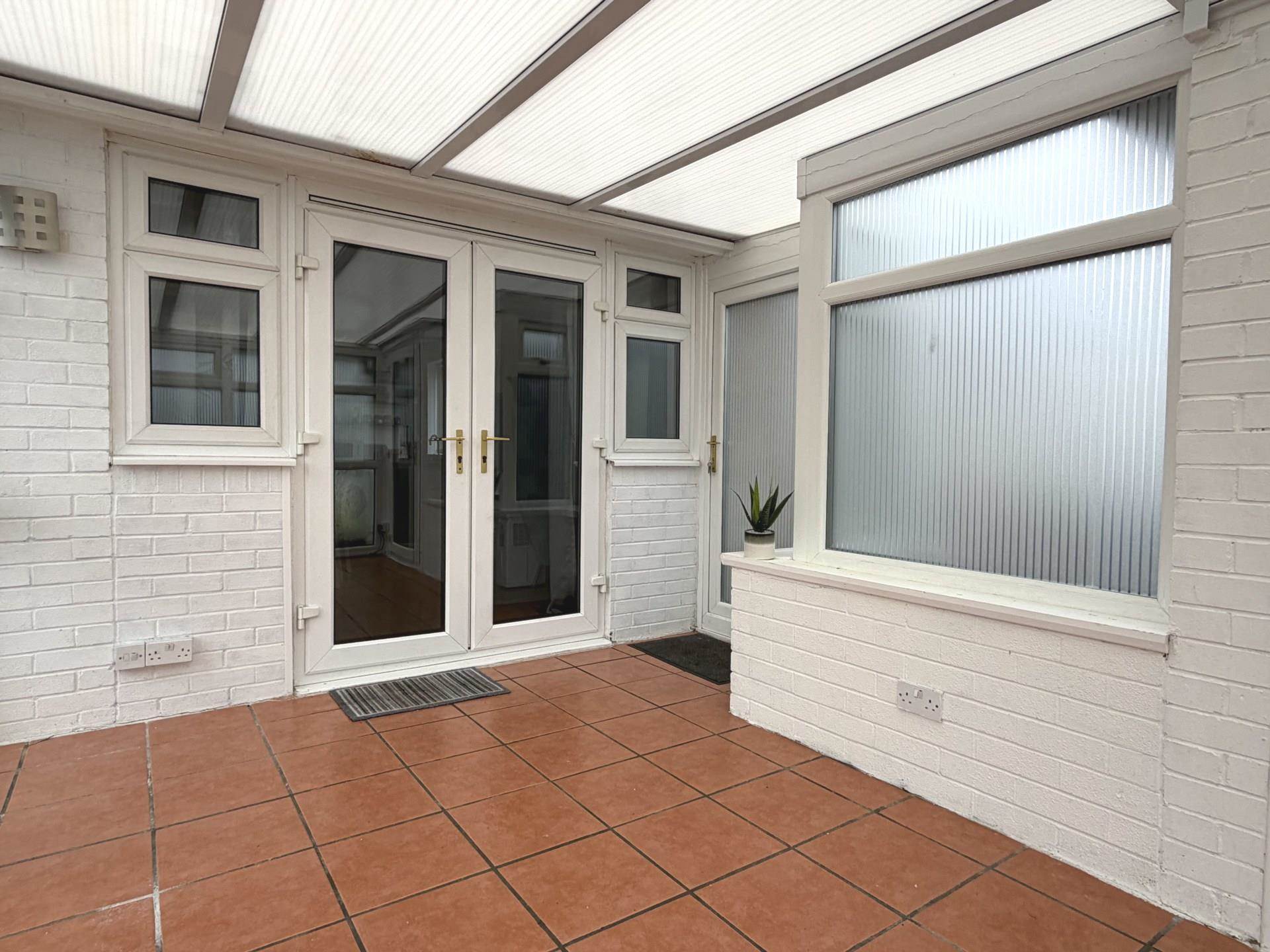 Sherwood Way, Oldham, Image 6