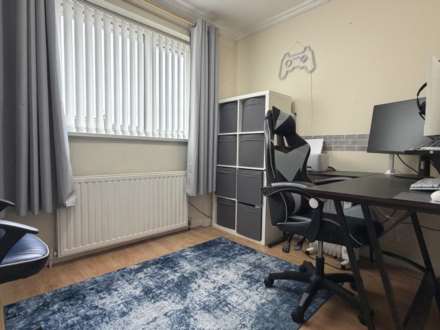 Sherwood Way, Oldham, Image 11