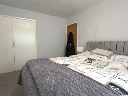 Sherwood Way, Oldham, Image 9