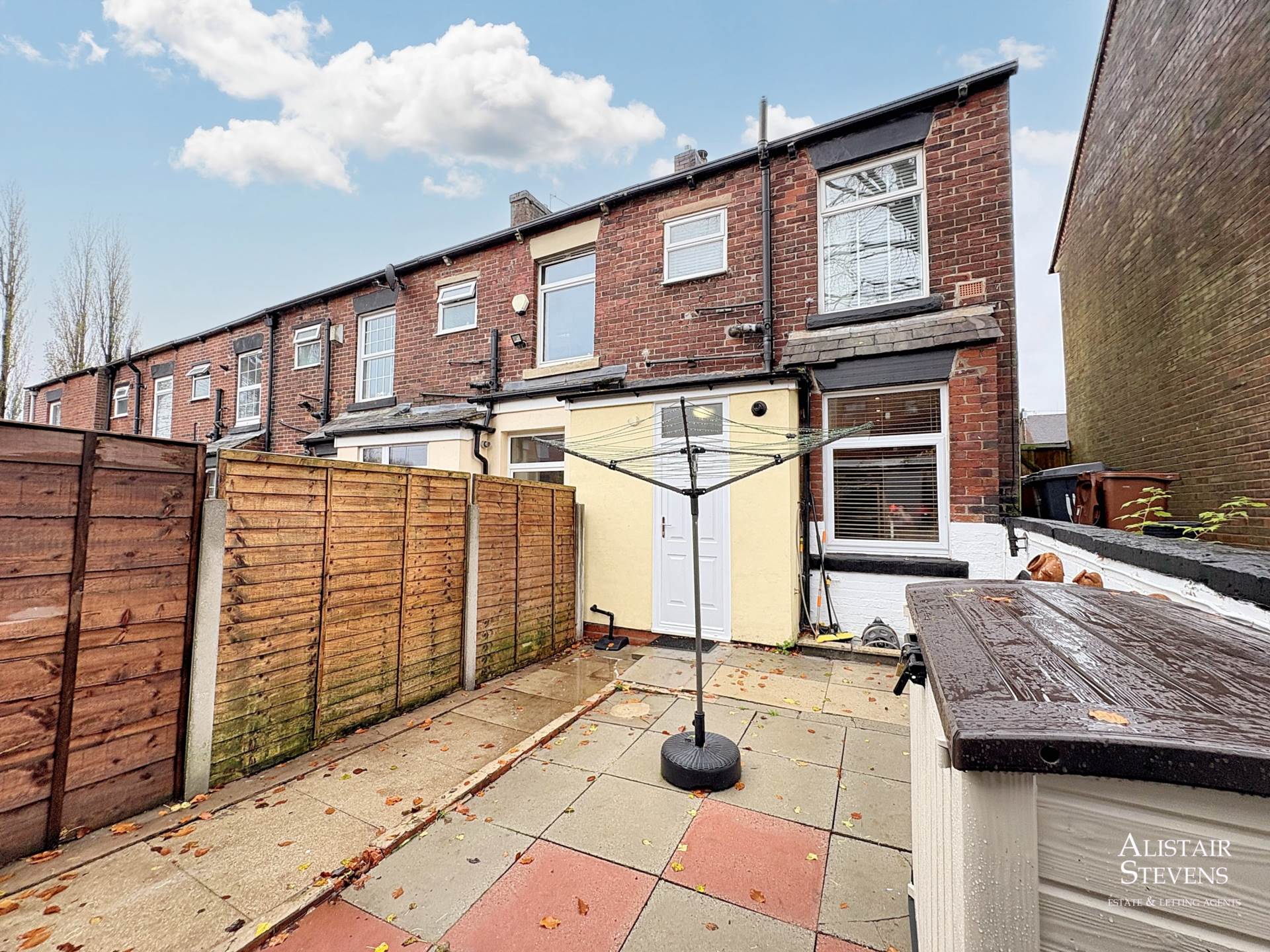 All Saints Close, Royton, Image 16