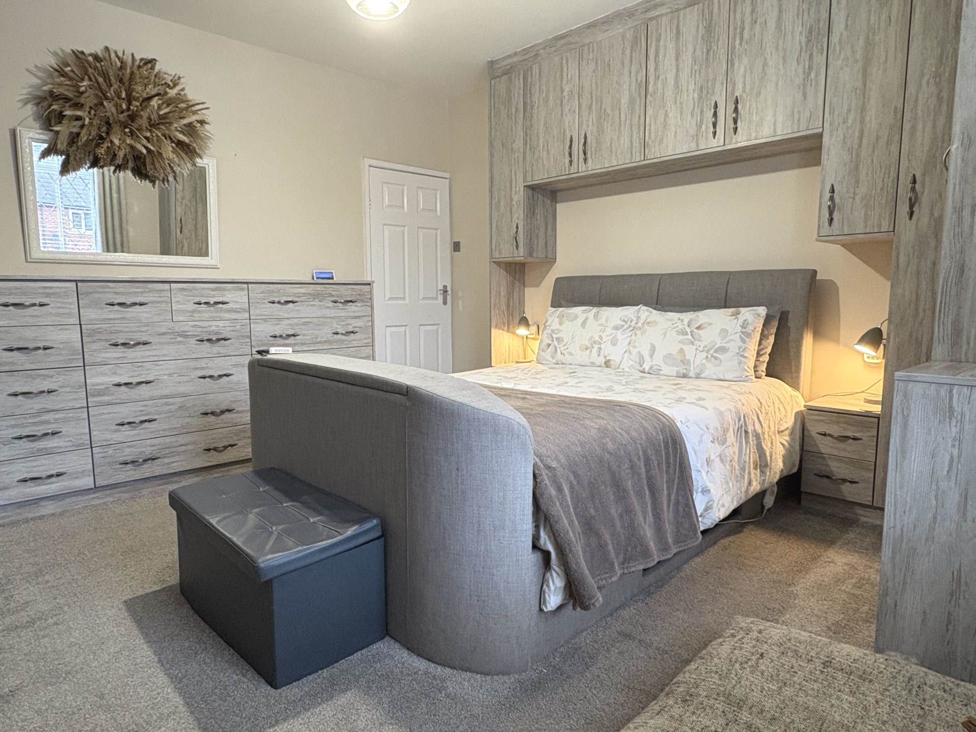 All Saints Close, Royton, Image 9