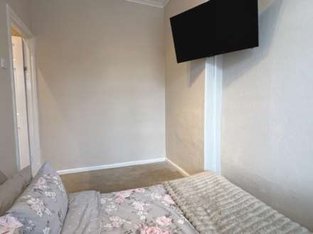 All Saints Close, Royton, Image 13