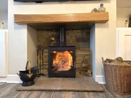 All Saints Close, Royton, Image 4