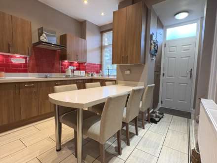 All Saints Close, Royton, Image 7