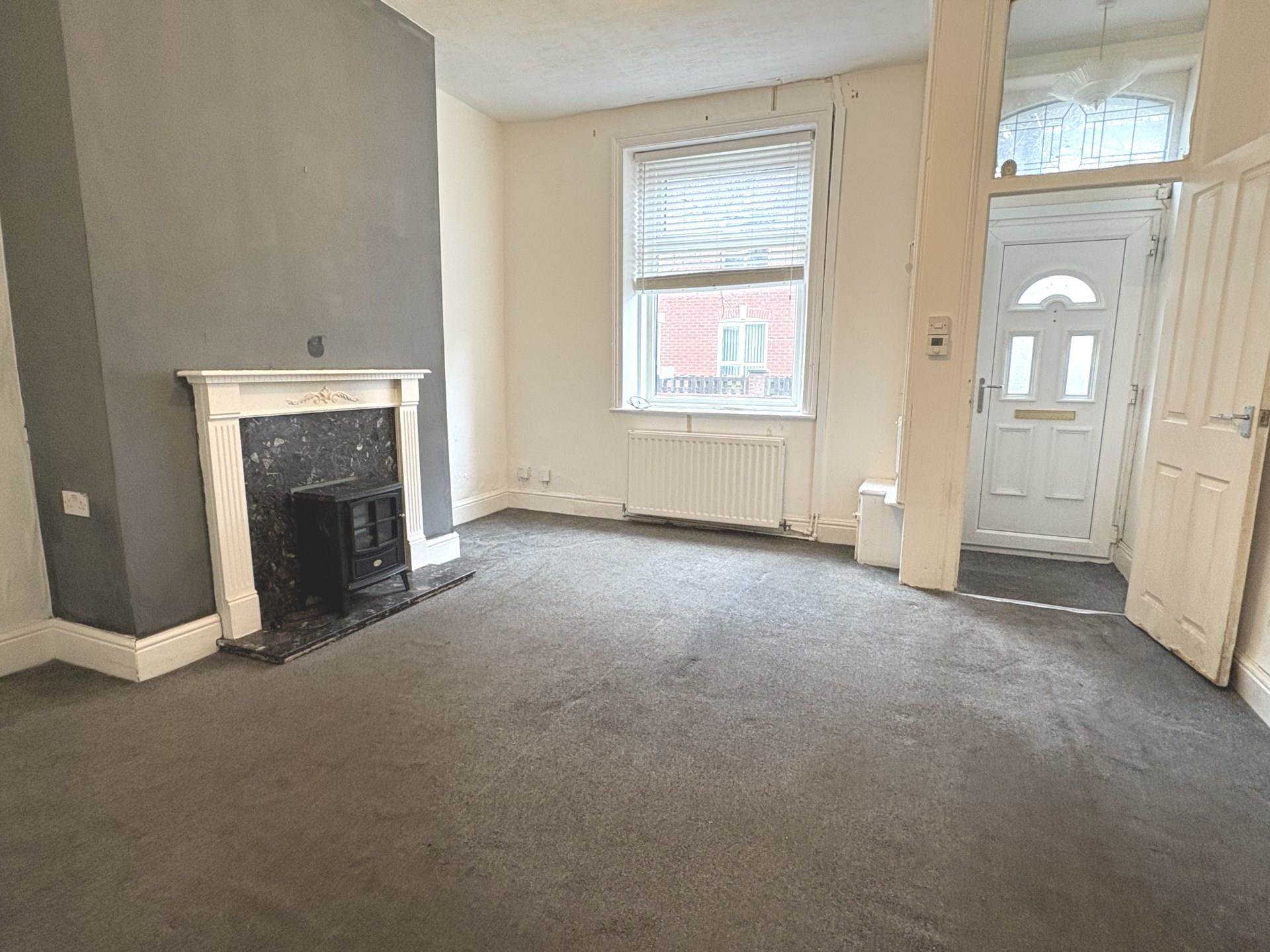 Park Street, Shaw, Image 2