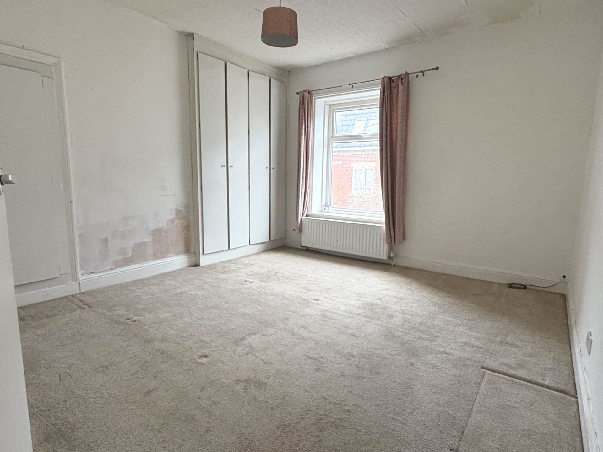 Park Street, Shaw, Image 8