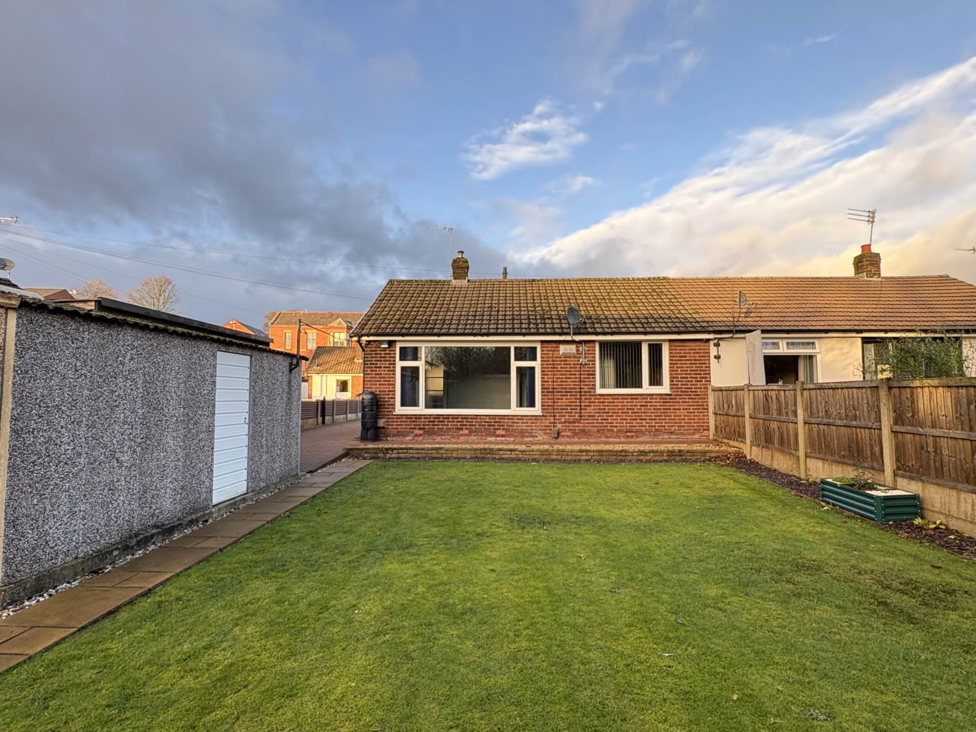 Holly Bank, Royton, Image 12