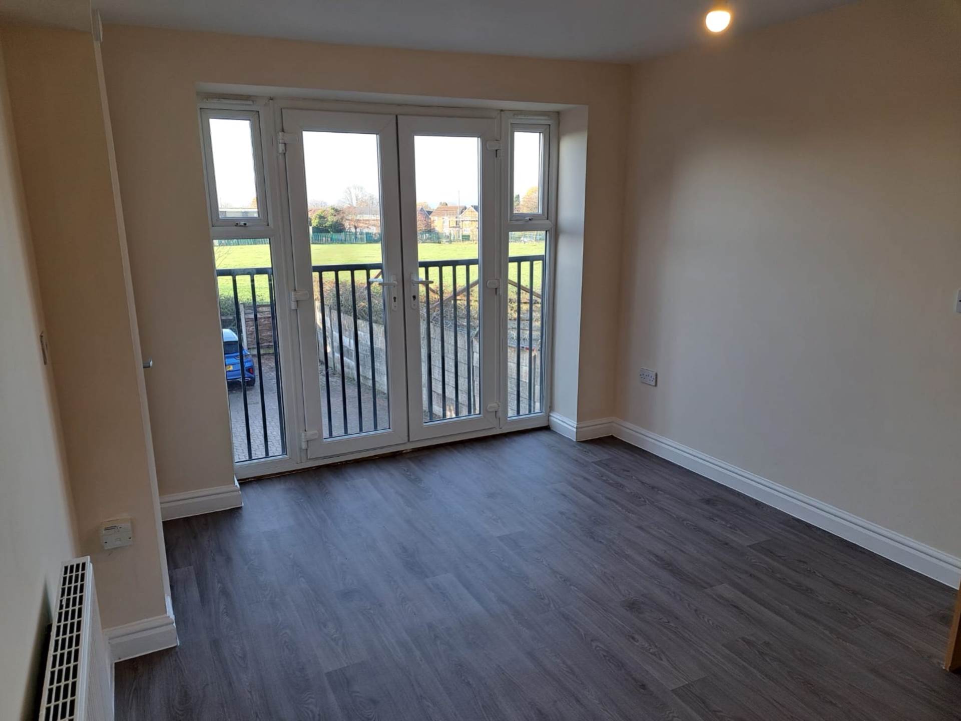 Two Trees Lane, Denton, Image 4