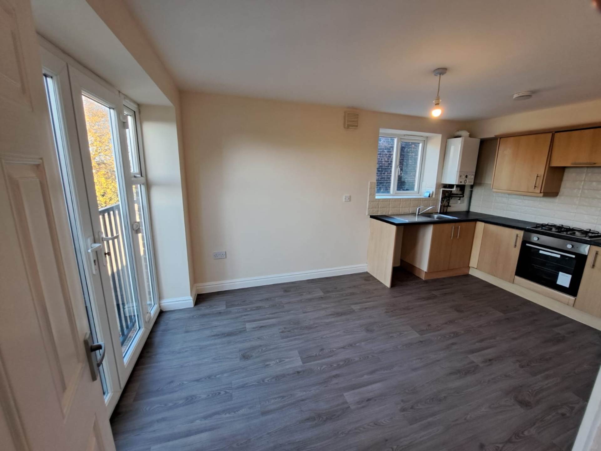 Two Trees Lane, Denton, Image 6