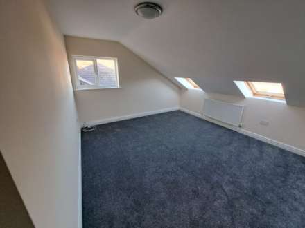 Two Trees Lane, Denton, Image 10