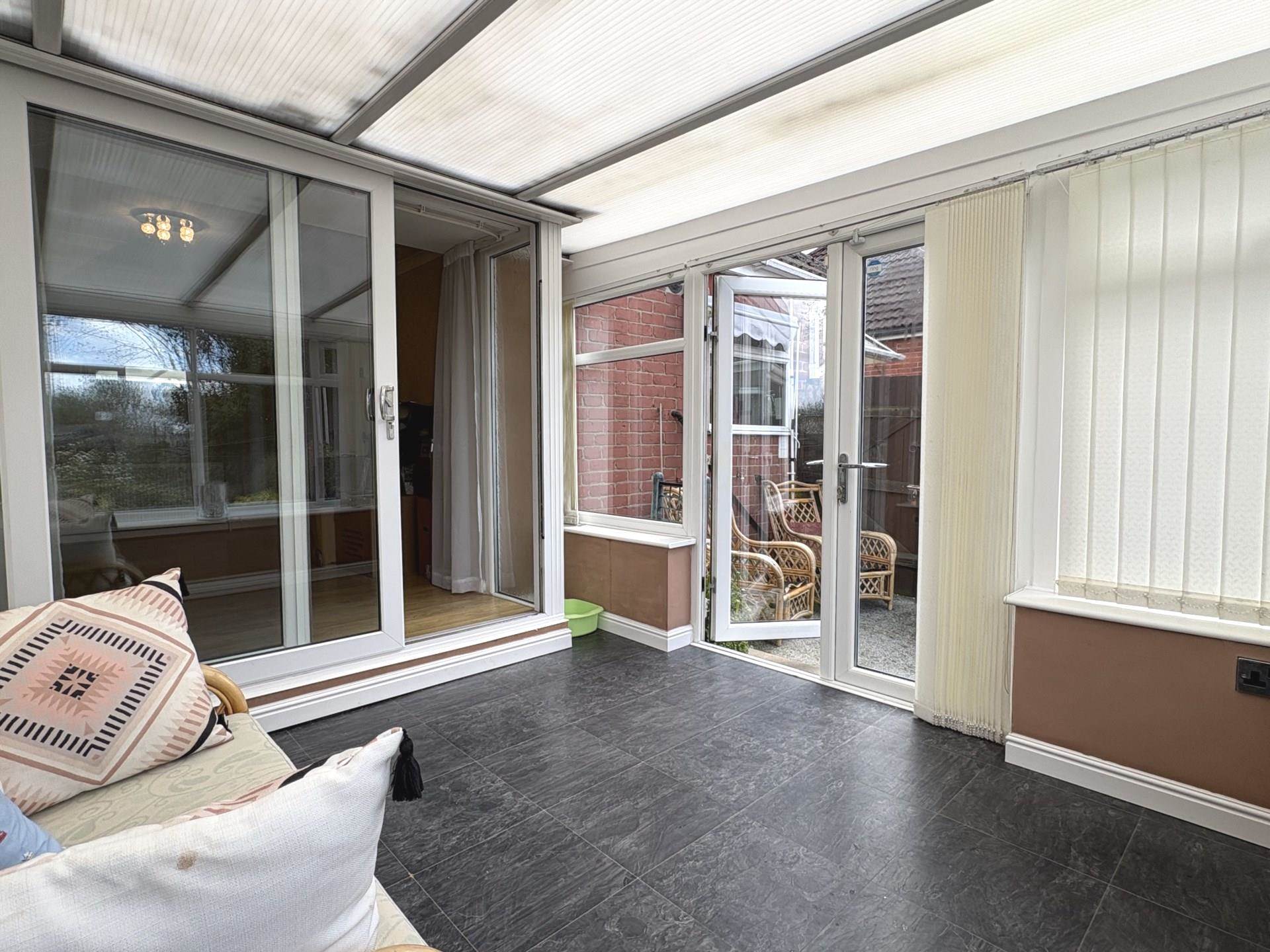 Carlton Way, Royton, Image 11