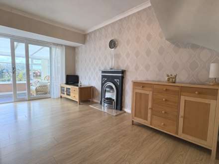 Carlton Way, Royton, Image 4