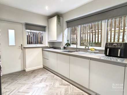 Denbydale Way, Royton, Oldham, Image 7