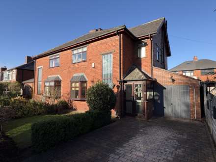 The Avenue, Shaw, Image 1