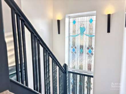 The Avenue, Shaw, Image 2