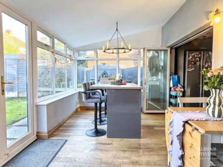 The Avenue, Shaw, Image 3