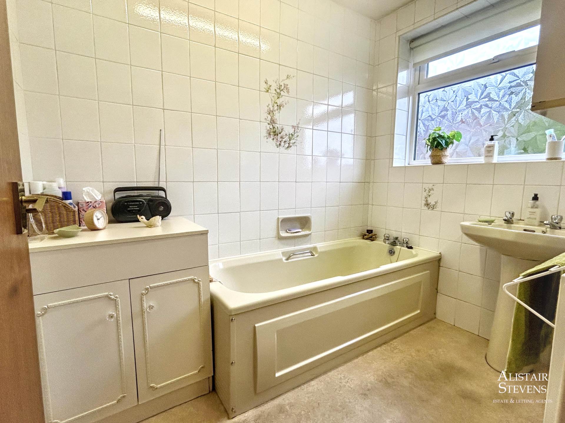 Edge Hill Avenue, Royton, Image 10