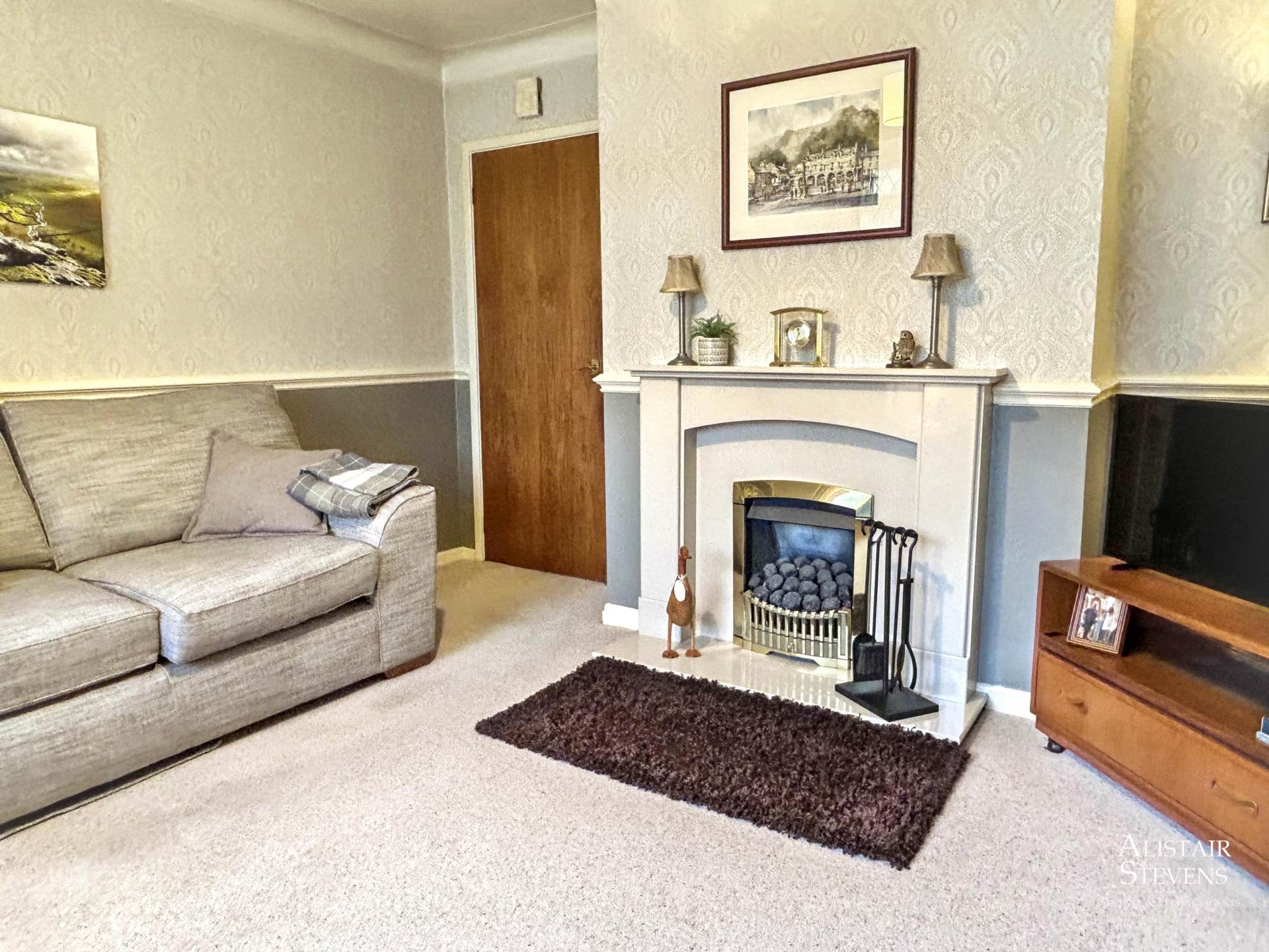 Edge Hill Avenue, Royton, Image 4