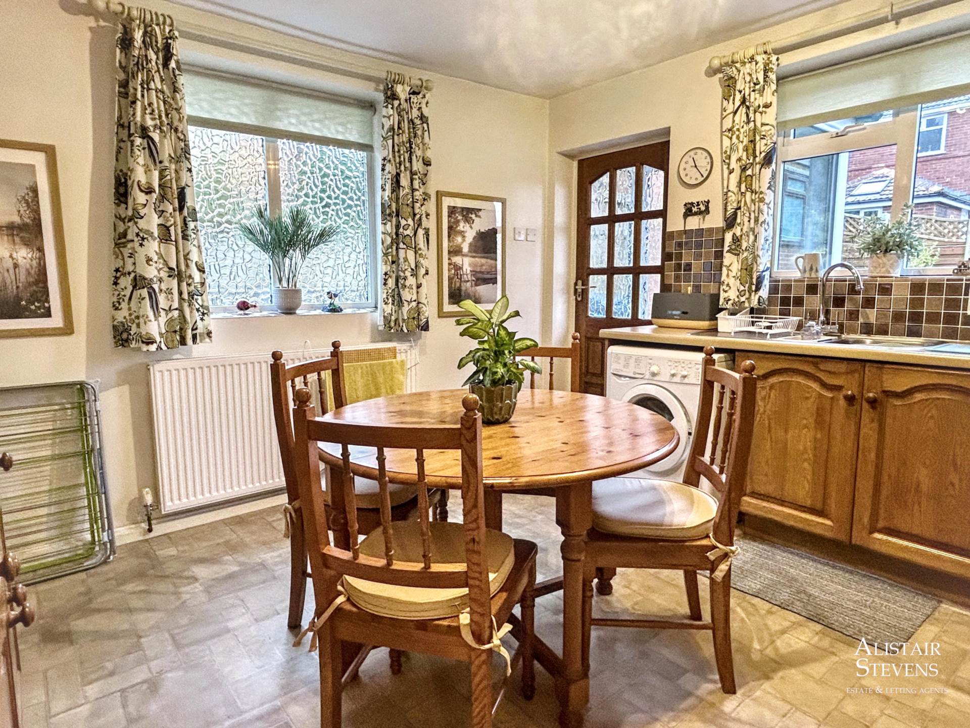 Edge Hill Avenue, Royton, Image 5