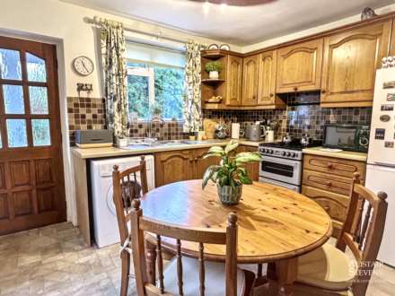 Edge Hill Avenue, Royton, Image 6