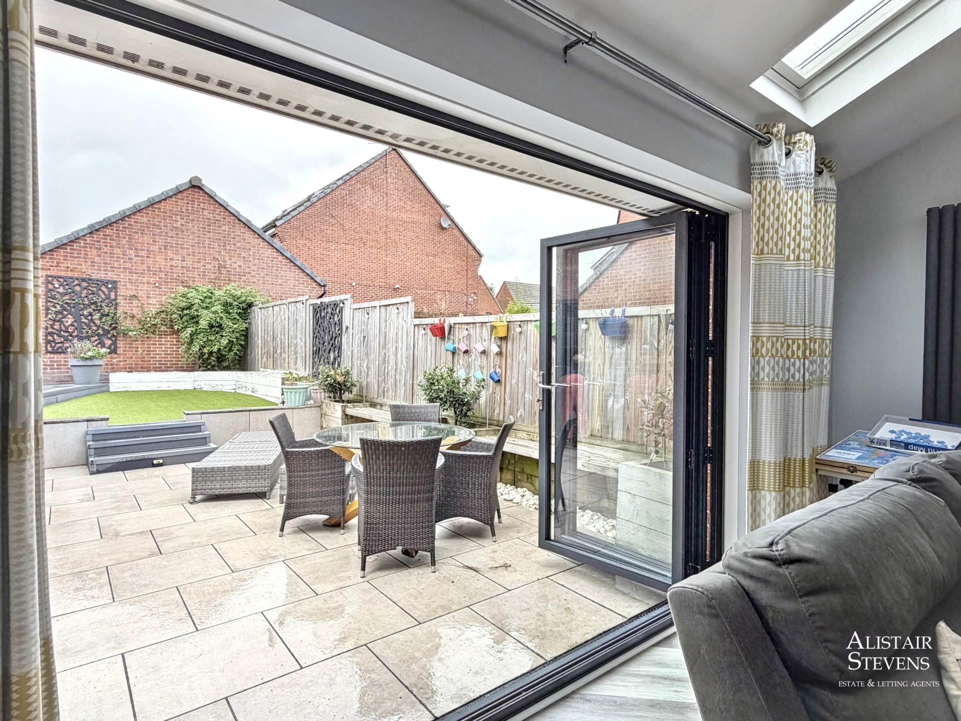 The Fairways, Royton, Oldham, Image 23