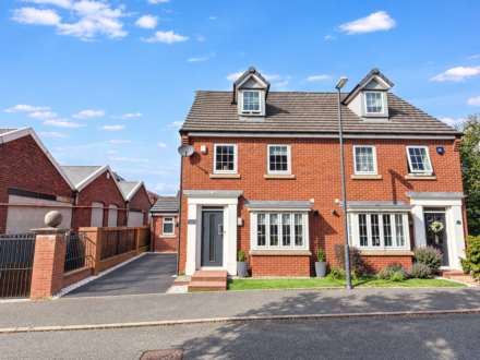 Property For Sale The Fairways, Royton, Oldham