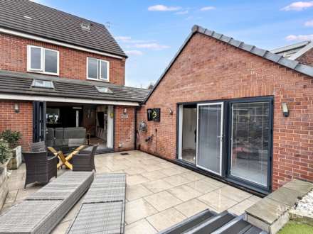 The Fairways, Royton, Oldham, Image 22