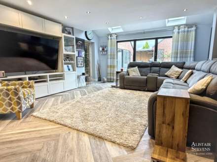The Fairways, Royton, Oldham, Image 3
